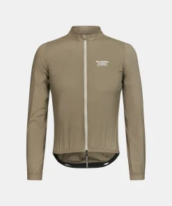 Men's Mechanism Stow Away Jacket — Beige